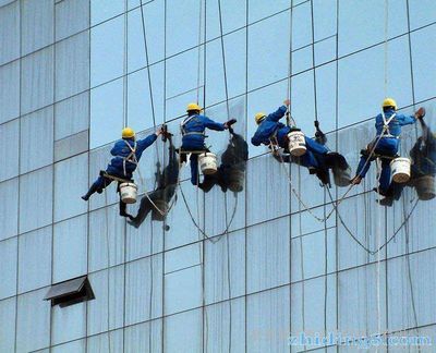 西寧外墻清洗服務 專業(yè)公司如何保障建筑物清潔服務質(zhì)量